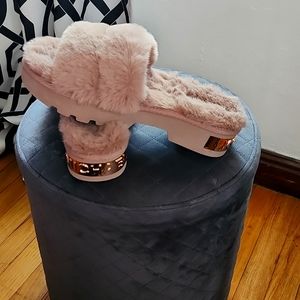 Michael korrs slides size 10